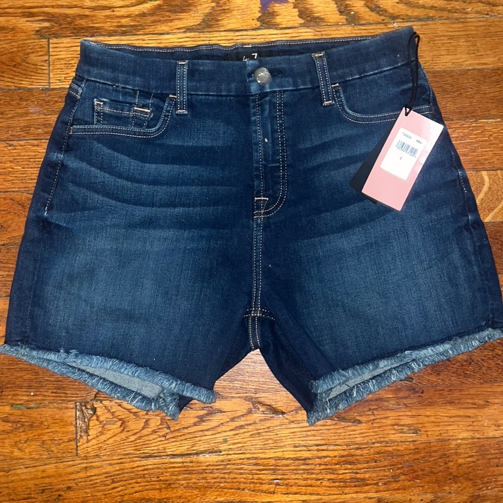 NWT Jen 7 enhance Me Sculpting panel Size 6 with lots of stretch love these